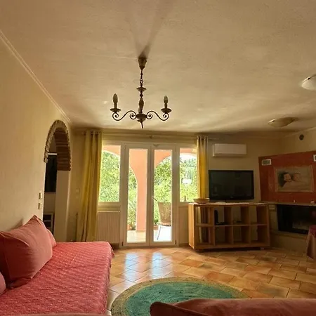 Olga-corfu * Kynopiástai