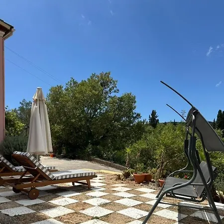 Olga-corfu * Kynopiástai