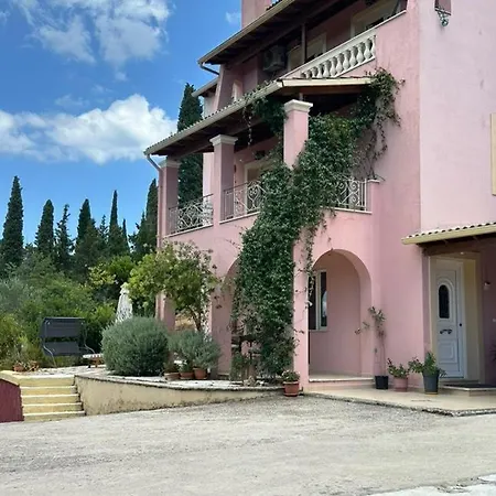 Olga-corfu Kynopiástai