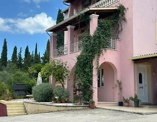 Olga-corfu Kynopiástai