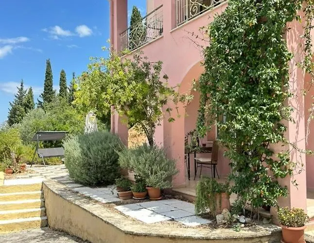 Olga-corfu * Kynopiástai