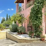 Olga-corfu * Kynopiástai