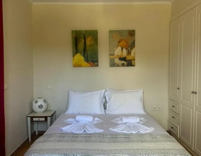 Olga-corfu Kynopiástai